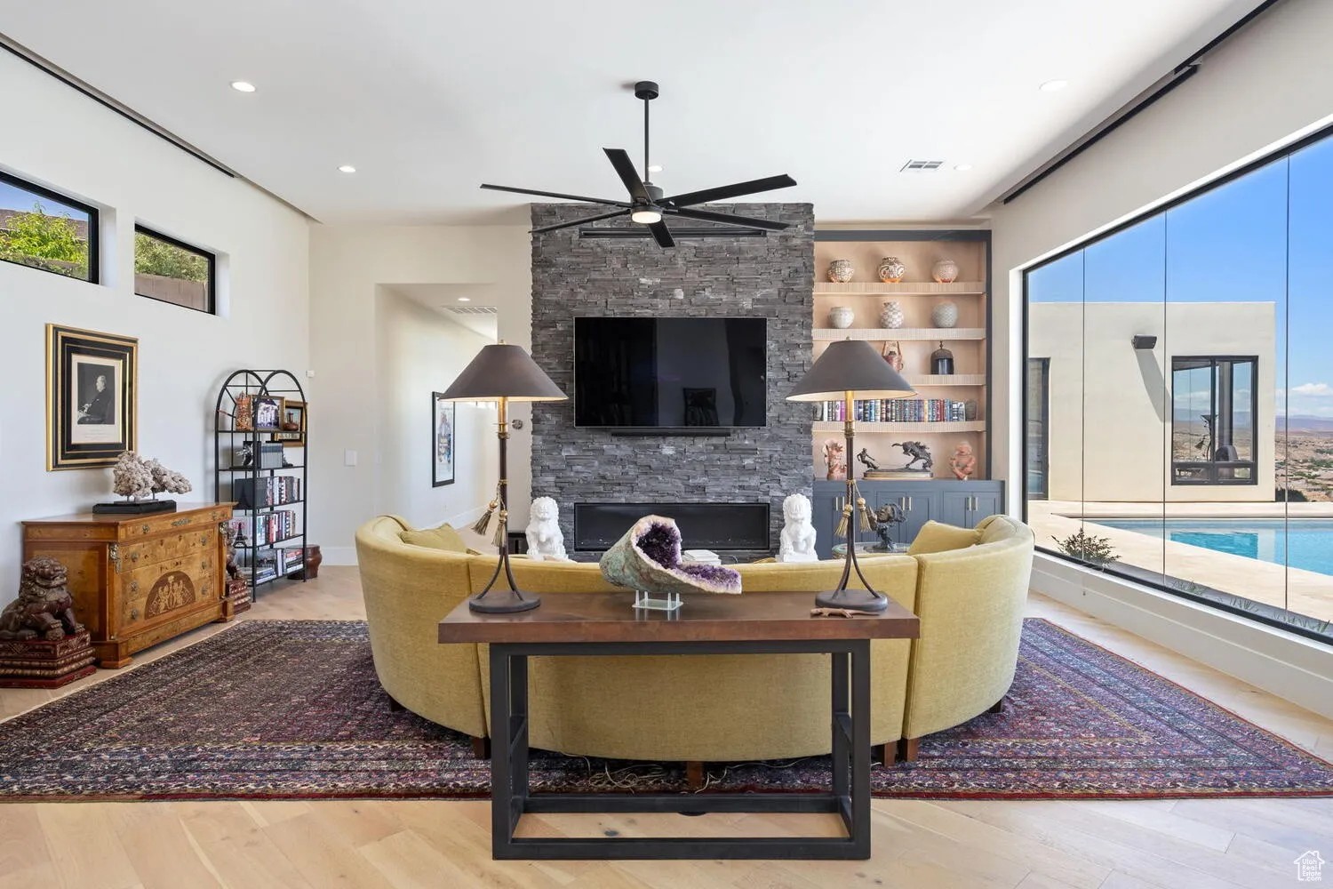 7fe447c55a06aa16624faf7a065531bcl-m4107901221rd-w2048_h1536